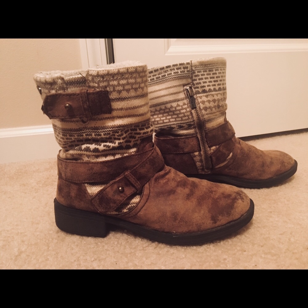 Roxy Boots